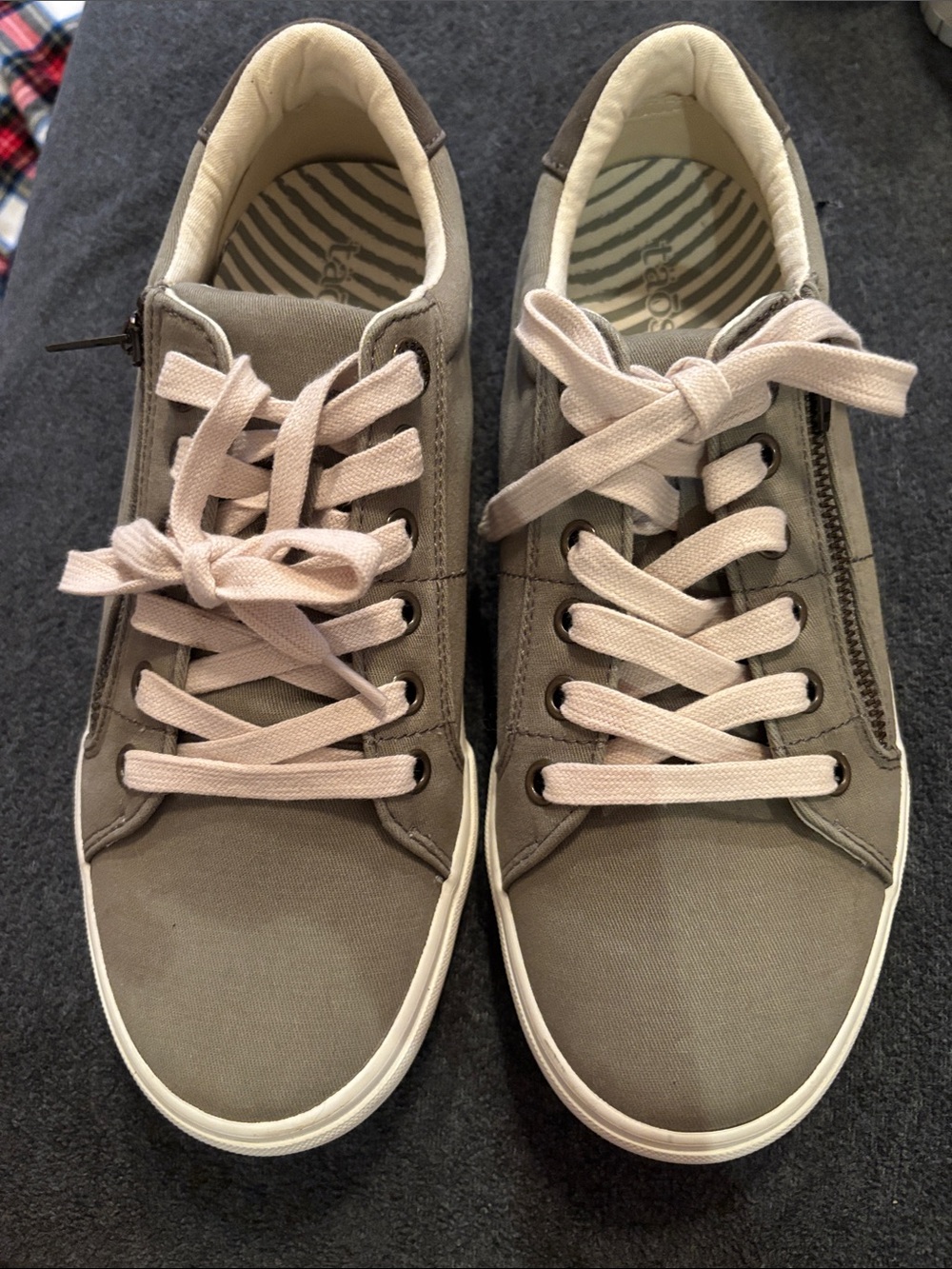 Taos Footwear Canvas Sneakers
